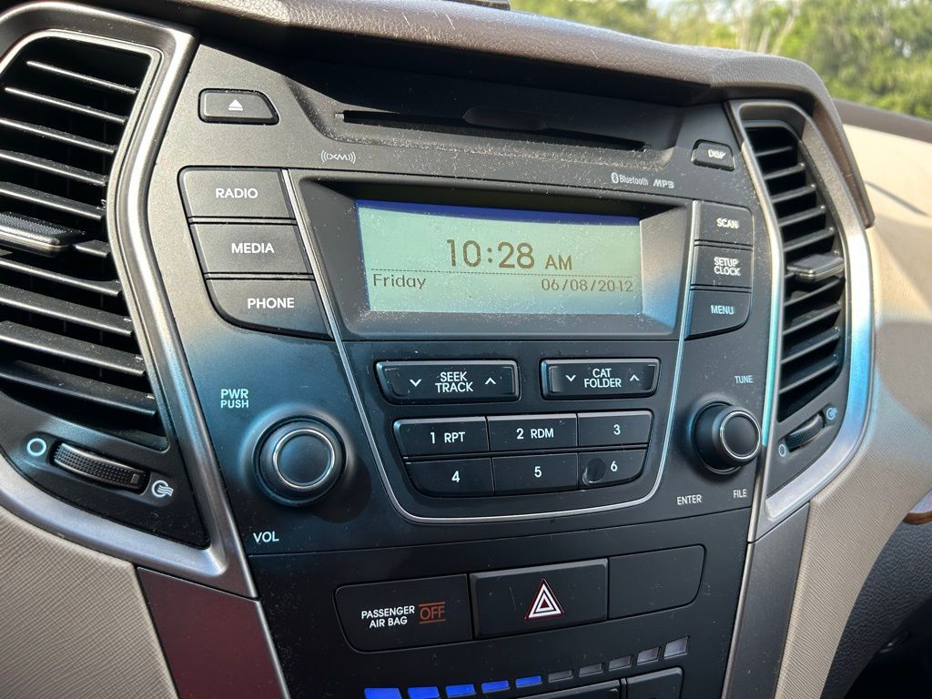 Thumbnail: 2013 Hyundai Santa Fe - 26