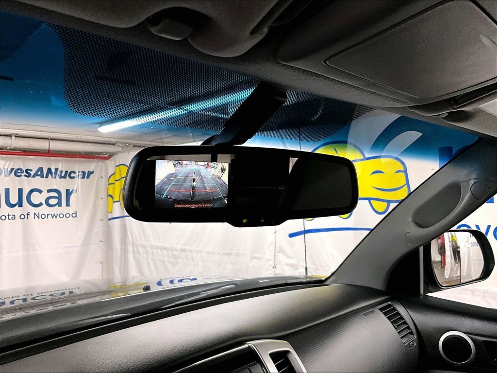 2013 Toyota Tacoma — photo 19