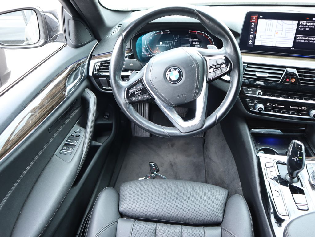 Thumbnail: 2021 BMW 5 Series - 6