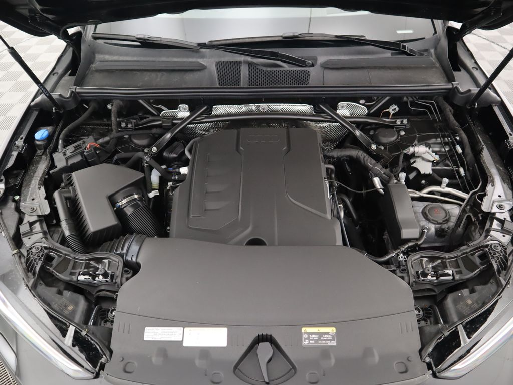 2025 Audi Q5  31
