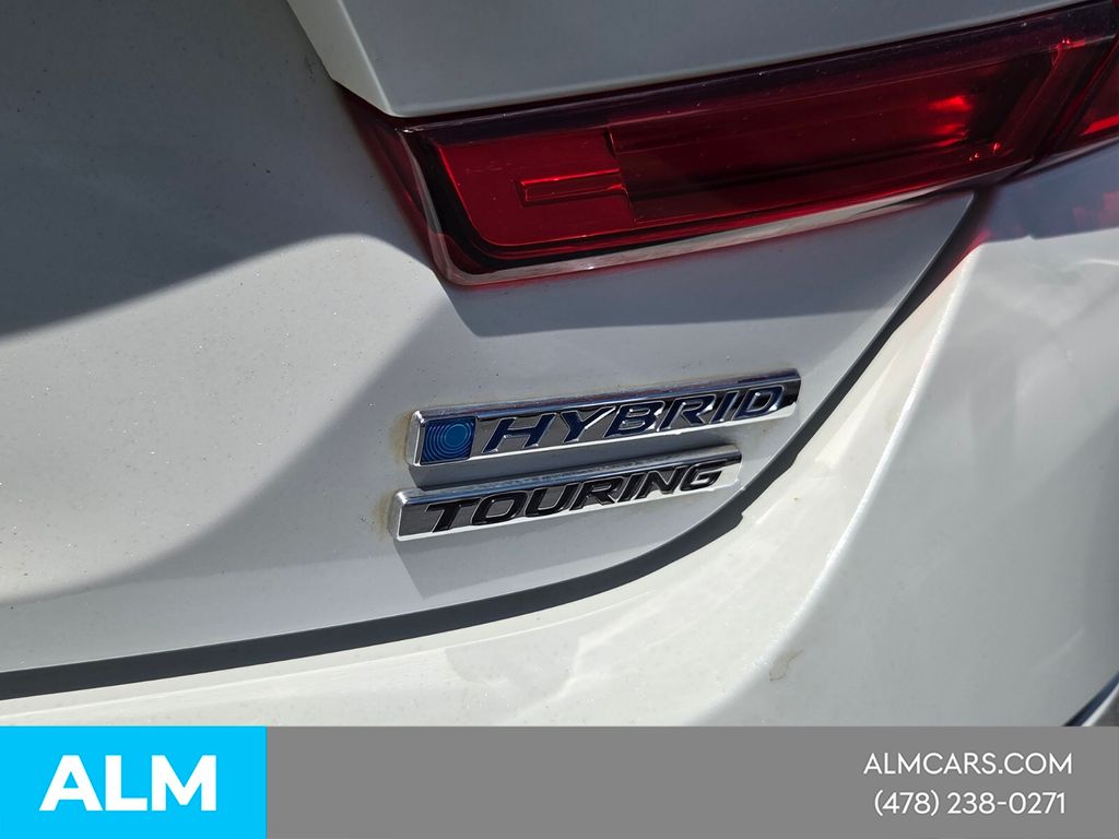 Used 2022 White Honda Touring image 13