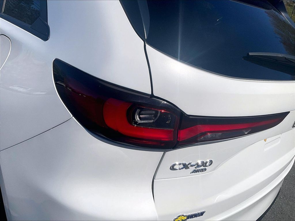2025 Mazda CX-90 — photo 32