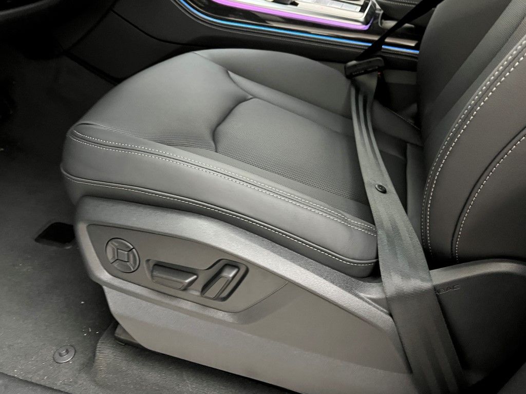 Thumbnail: 2026 Audi Q7 - 28