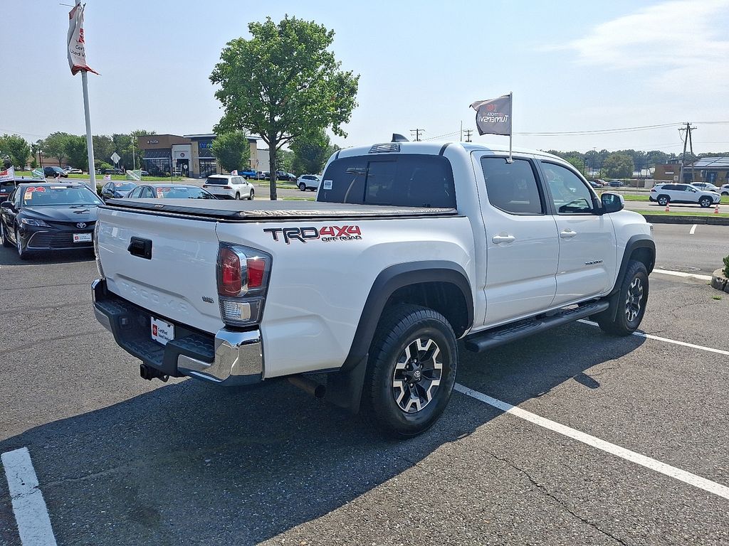Thumbnail: 2020 Toyota Tacoma - 6