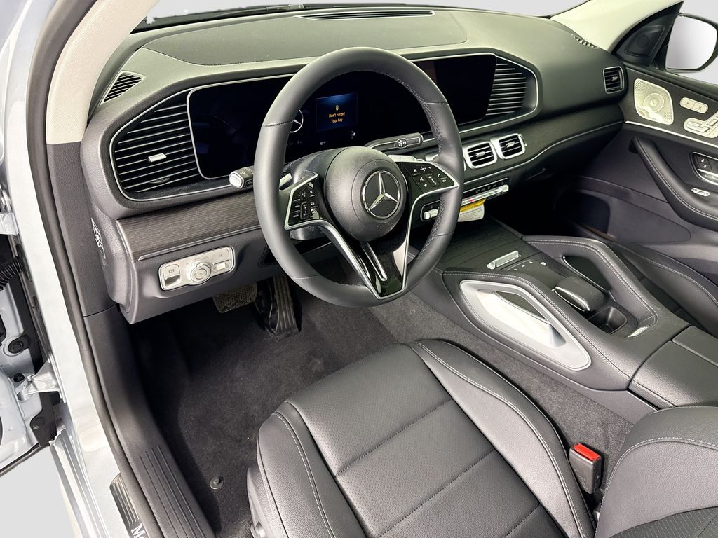 Thumbnail: 2026 Mercedes-Benz GLE - 10