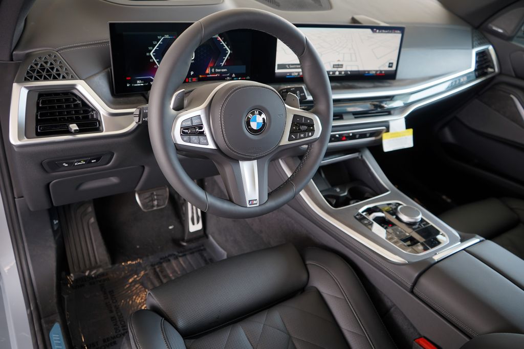 2026 BMW X5 sDrive40i 12