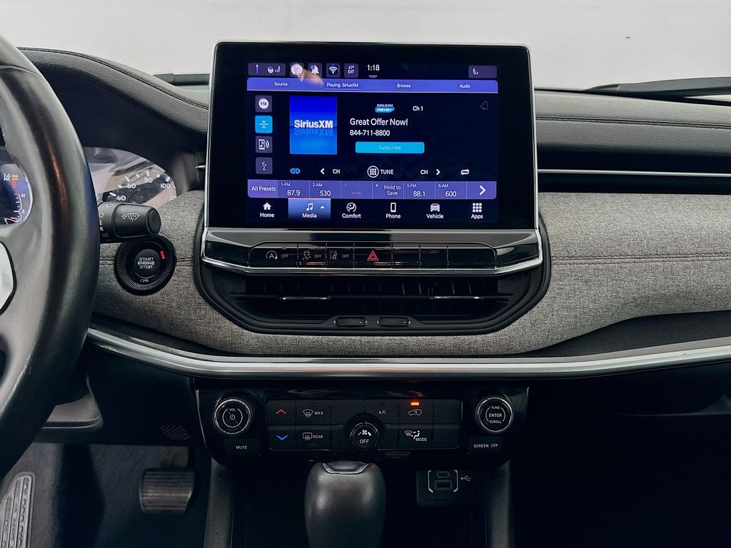 Thumbnail: 2022 Jeep Compass - 14