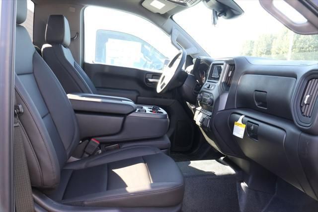 Thumbnail: 2026 Chevrolet Silverado 1500 - 32