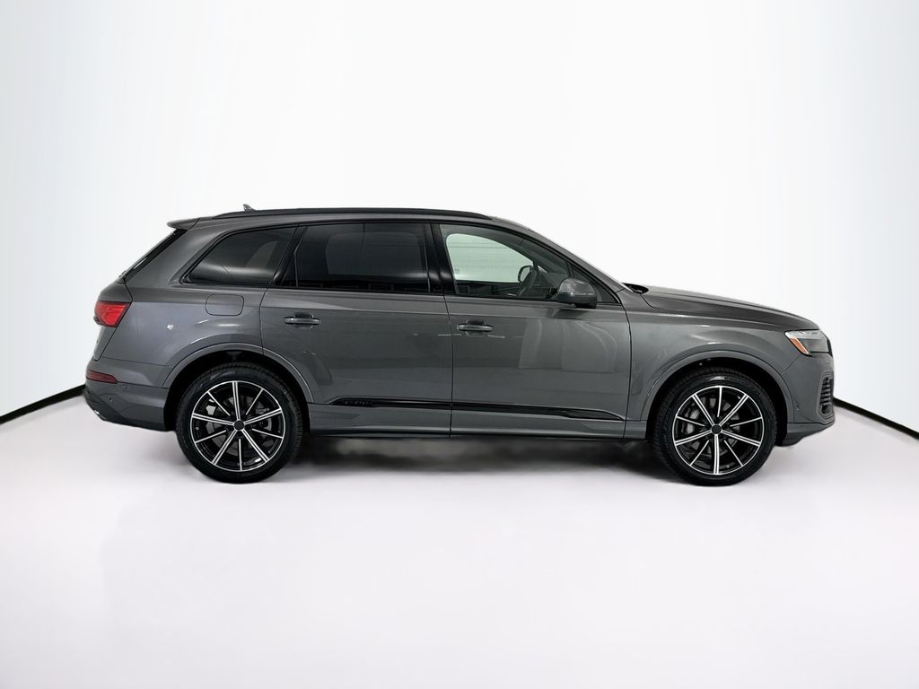 Thumbnail: 2026 Audi Q7 - 4
