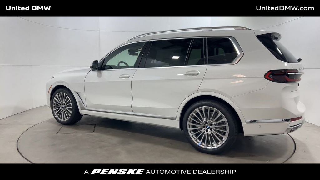 2025 BMW X7 xDrive40i 6