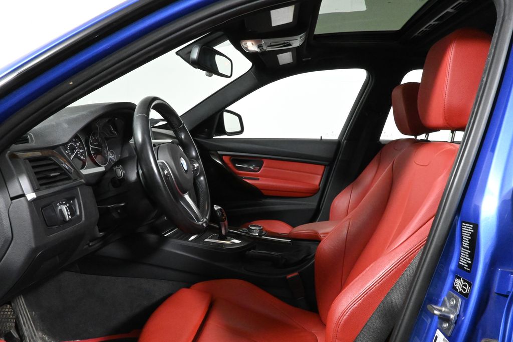 Thumbnail: 2014 BMW 3 Series - 3