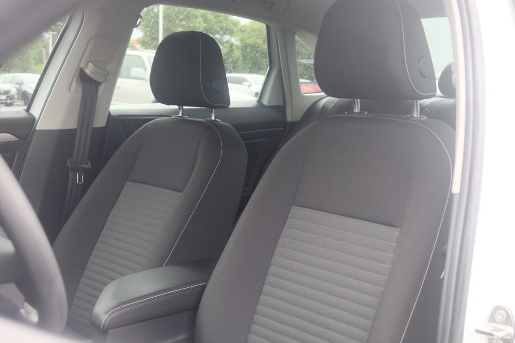 Used 2023 Volkswagen Jetta Sedan