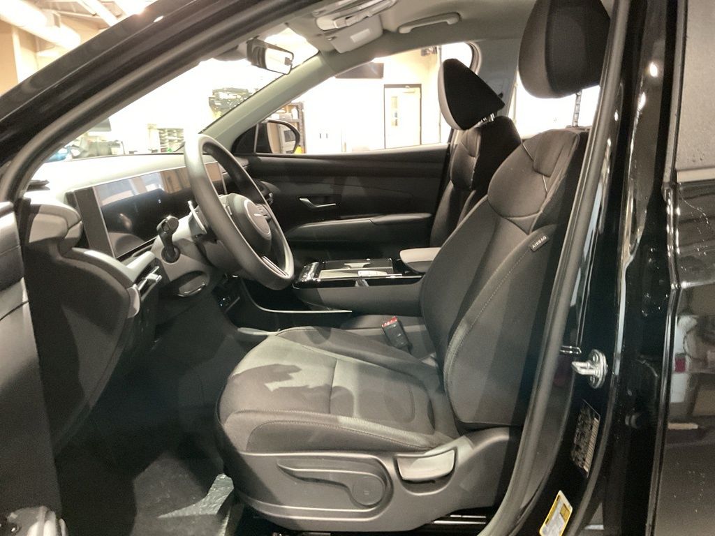 New 2026 Gray Hyundai Blue image 9