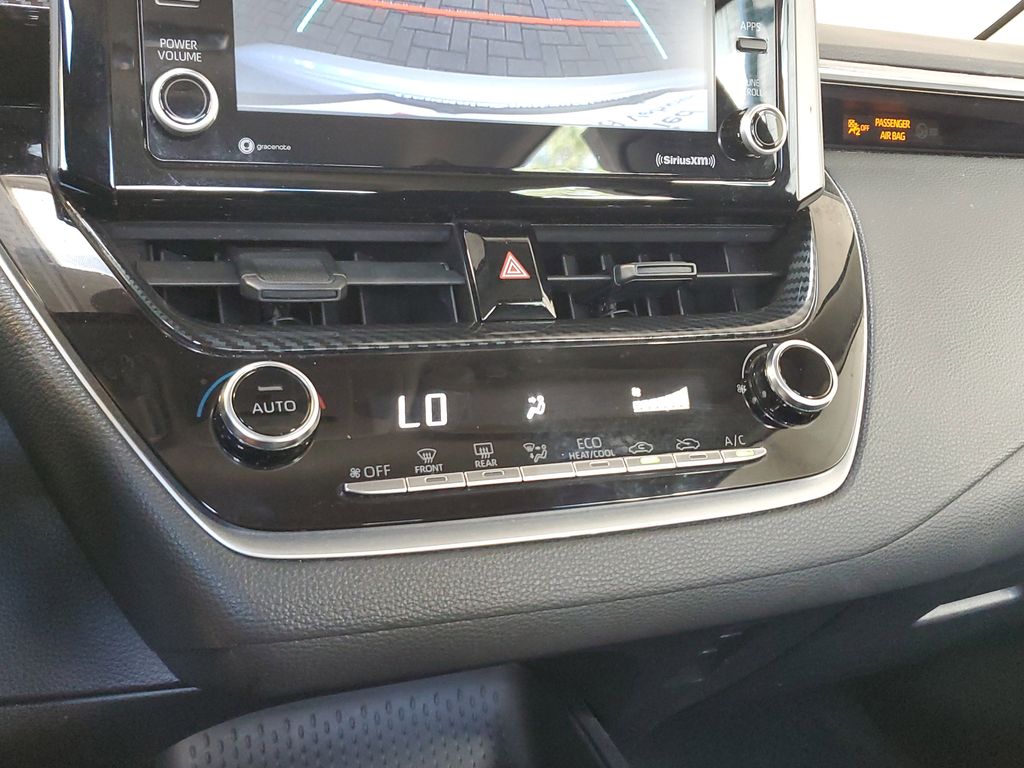 2022 Toyota Corolla LE photo 19