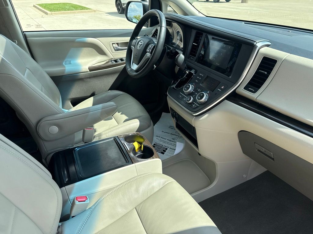 Used 2017 Toyota Sienna Van
