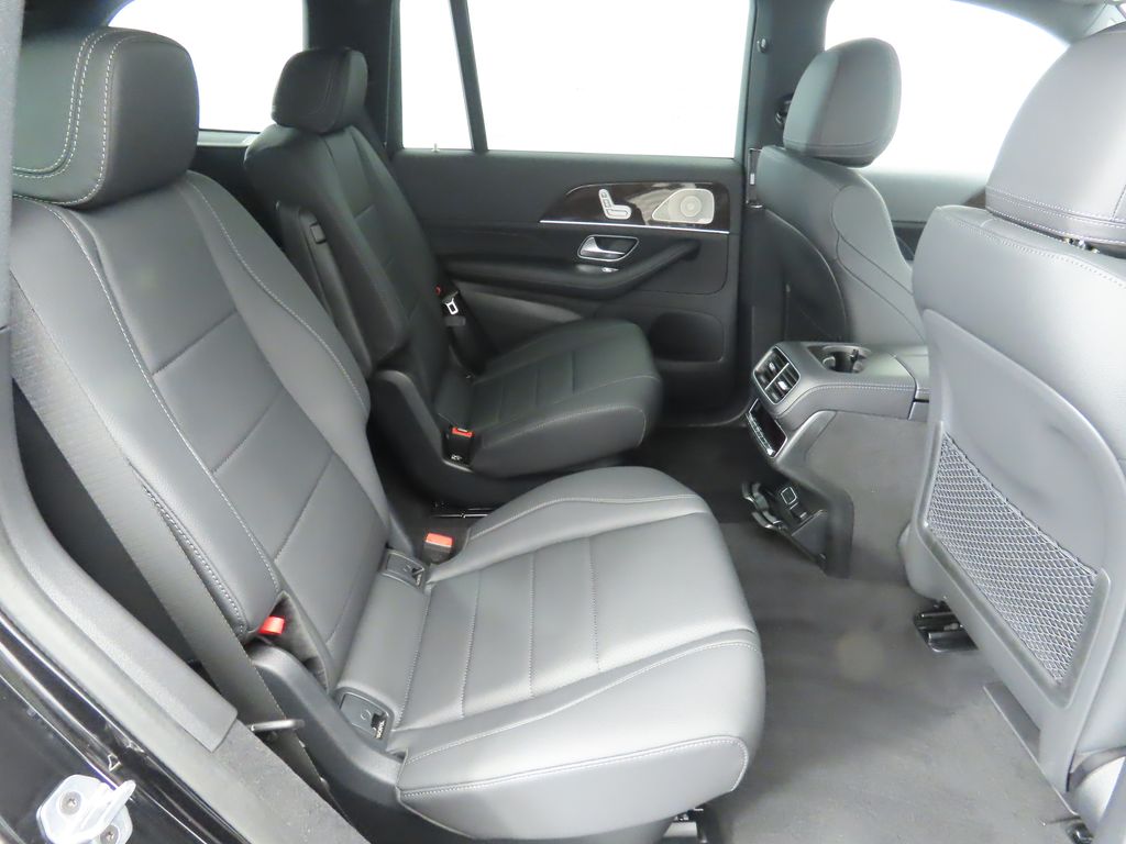 Thumbnail: 2025 Mercedes-Benz GLS - 22