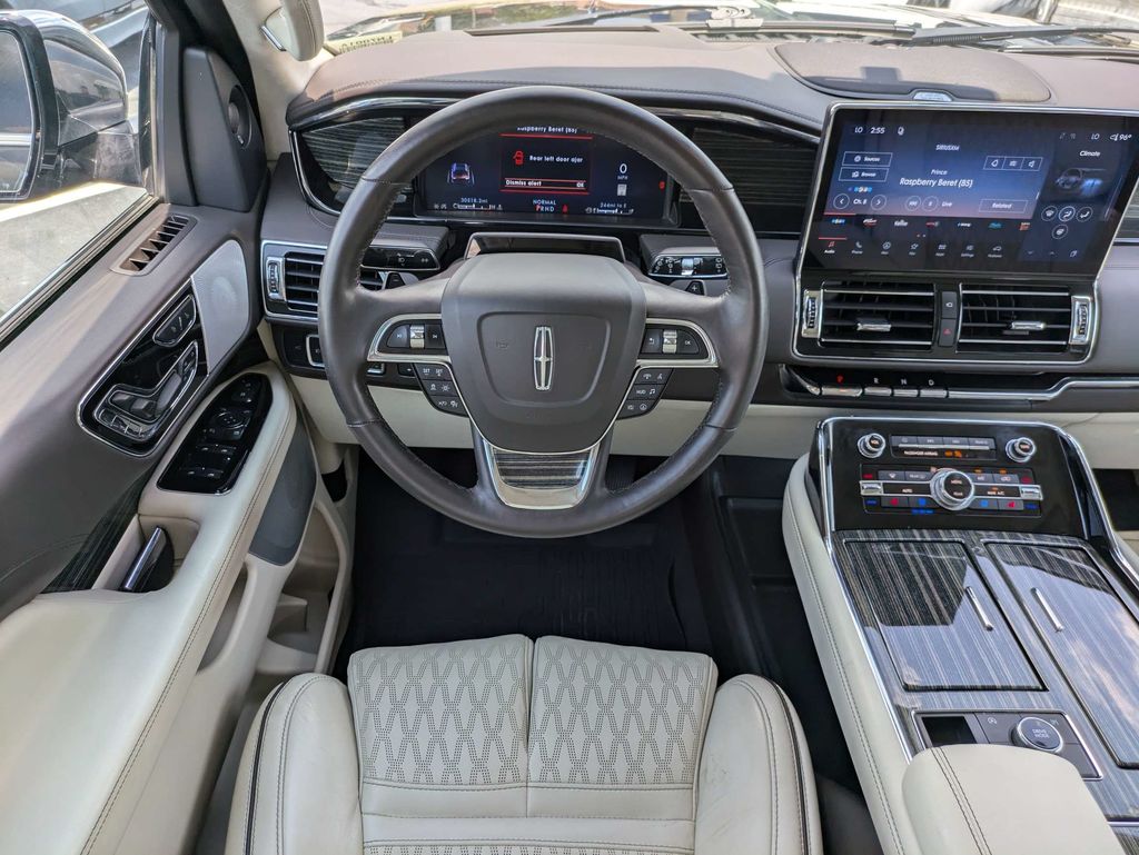 2024 Lincoln Navigator Black Label L