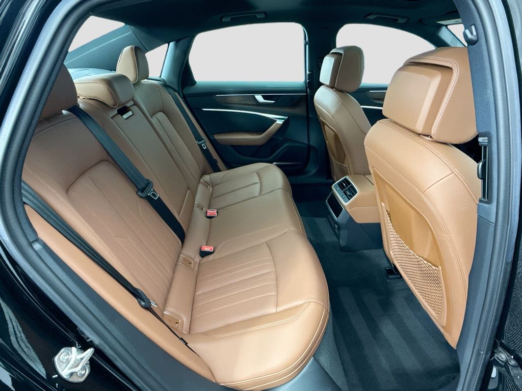 Thumbnail: 2025 Audi A6 - 21