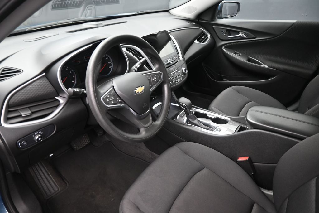 Used 2024 Chevrolet Malibu Sedan