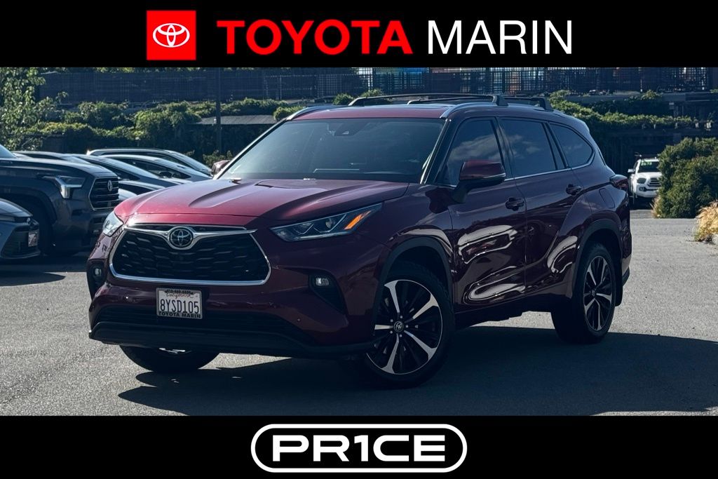 Red (Ruby Flare Pearl) 2021 Toyota Highlander Limited AWD SUV / Crossover All-Wheel Drive 8-Speed Automatic