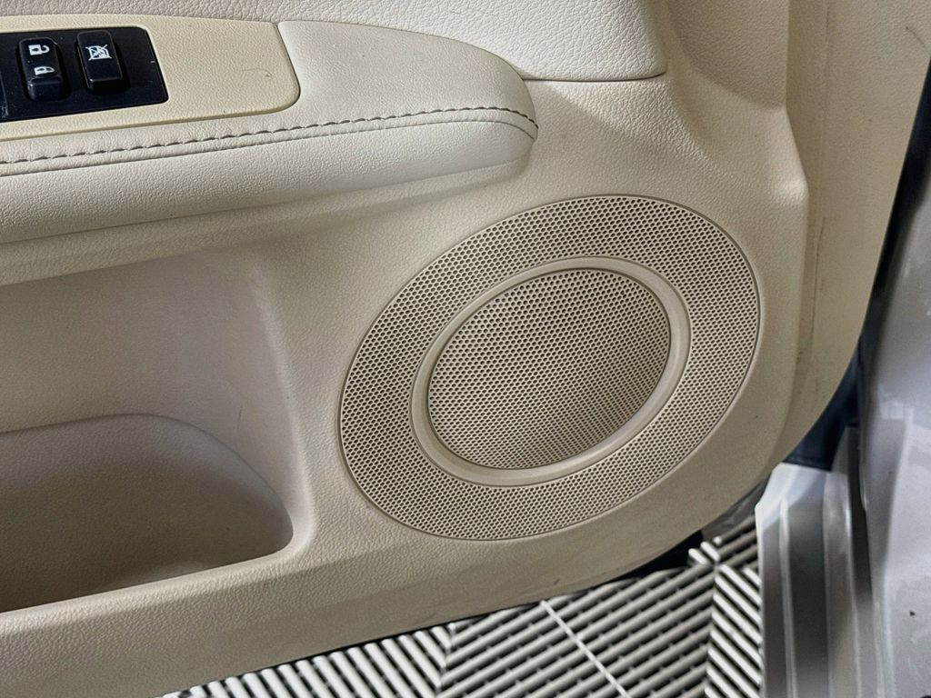 Thumbnail: 2014 Lexus ES - 18