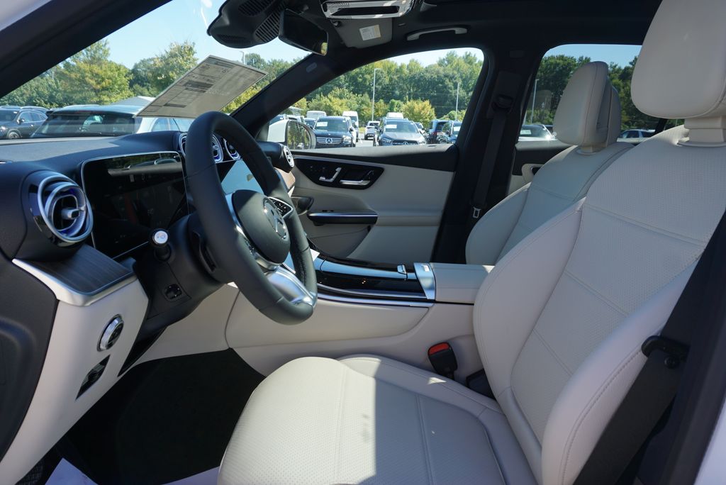 Thumbnail: 2026 Mercedes-Benz GLC - 24