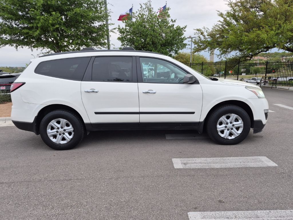Used Car 2015 Chevrolet Traverse  Ls For Sale Under $10,000 In Austin, Texas