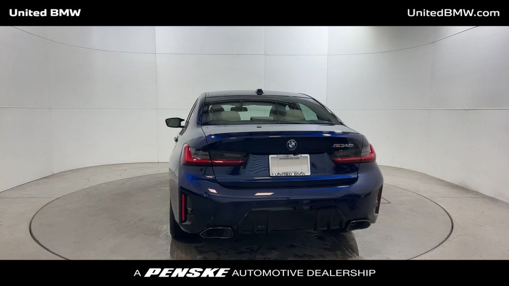 Thumbnail: 2026 BMW 3 Series - 7