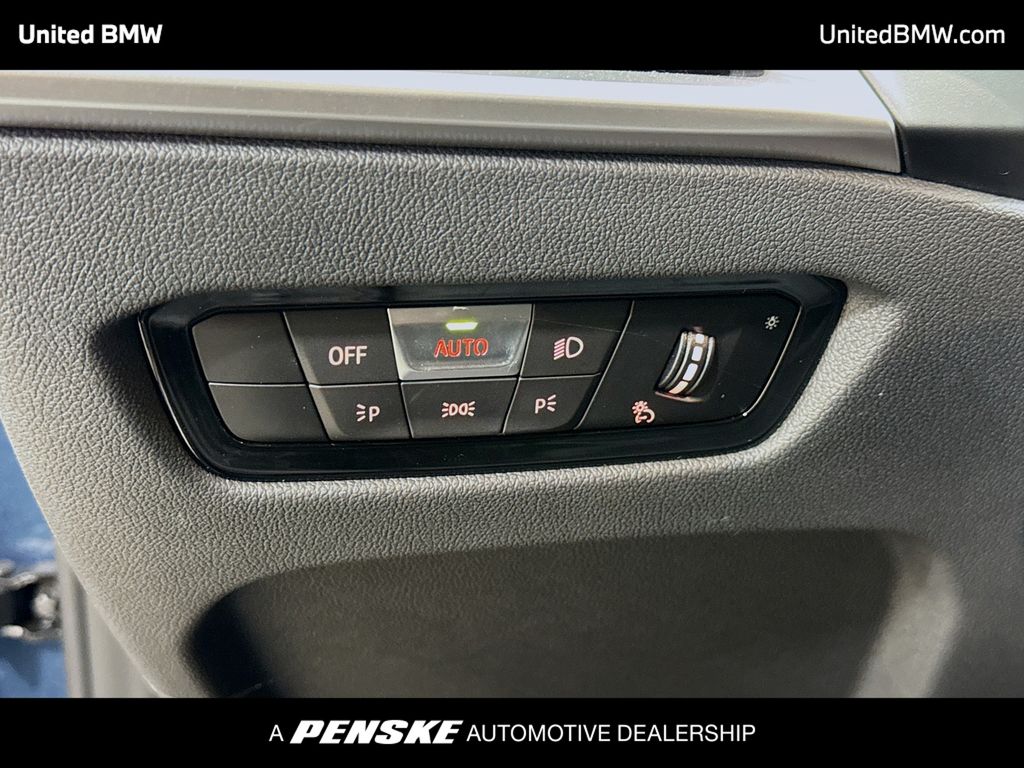 Thumbnail: 2025 BMW 4 Series - 19