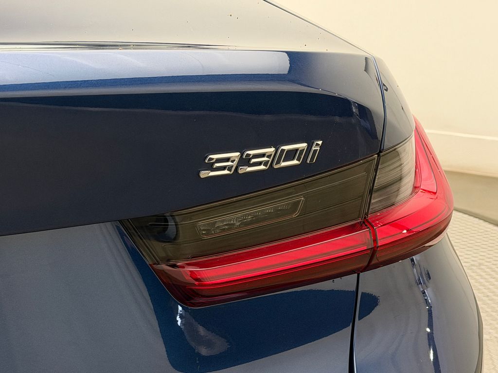 Thumbnail: 2021 BMW 3 Series - 15
