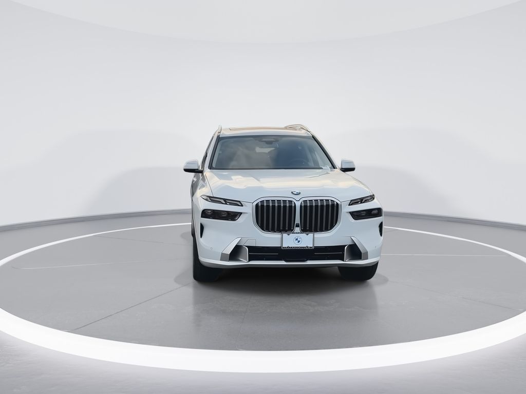 Thumbnail: 2026 BMW X7 - 3