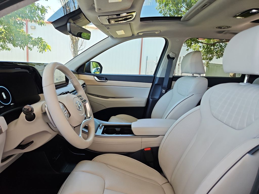 2024 Hyundai Palisade Limited Gray at Jones Ford