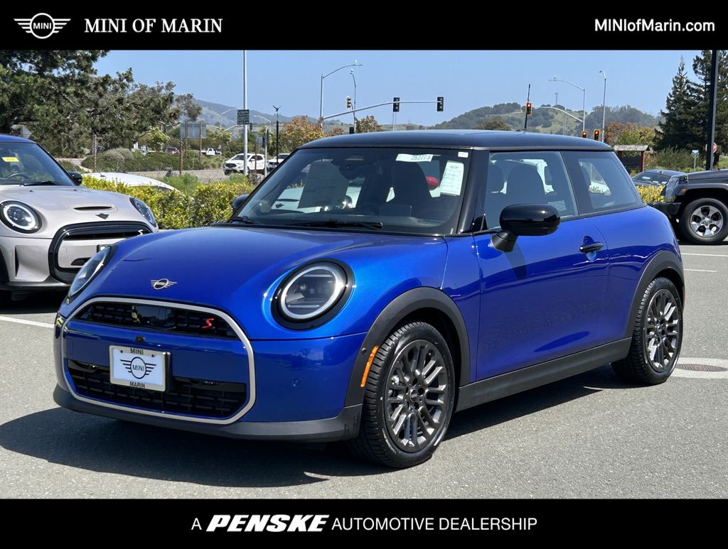 2025 MINI Cooper Hardtop 2 Door Hero Image