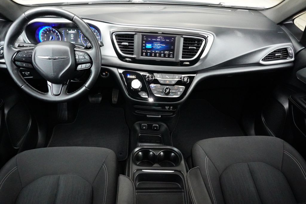 Used Car 2018 Chrysler Pacifica  Touring Plus For Sale Under $20,000 In Weatherford, Texas