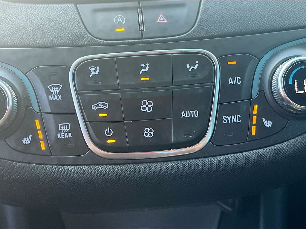 Used 2024 White Chevrolet LT image 19