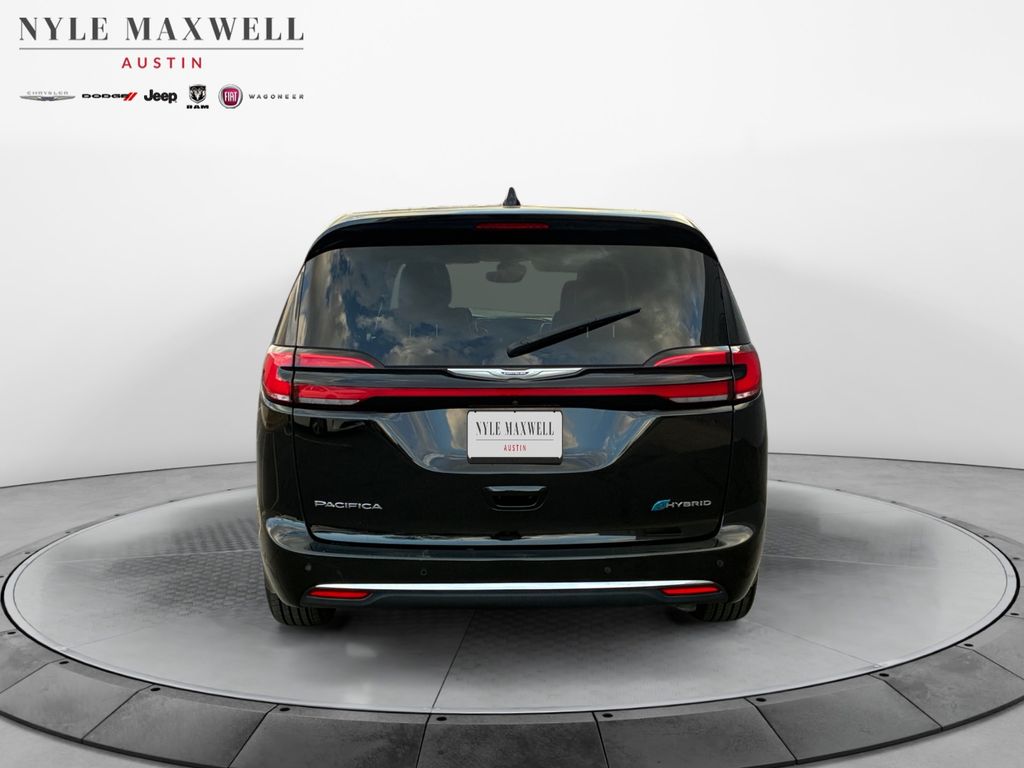 Used Car 2024 Chrysler Pacifica Hybrid  Select For Sale Under $30,000 In Austin, Texas