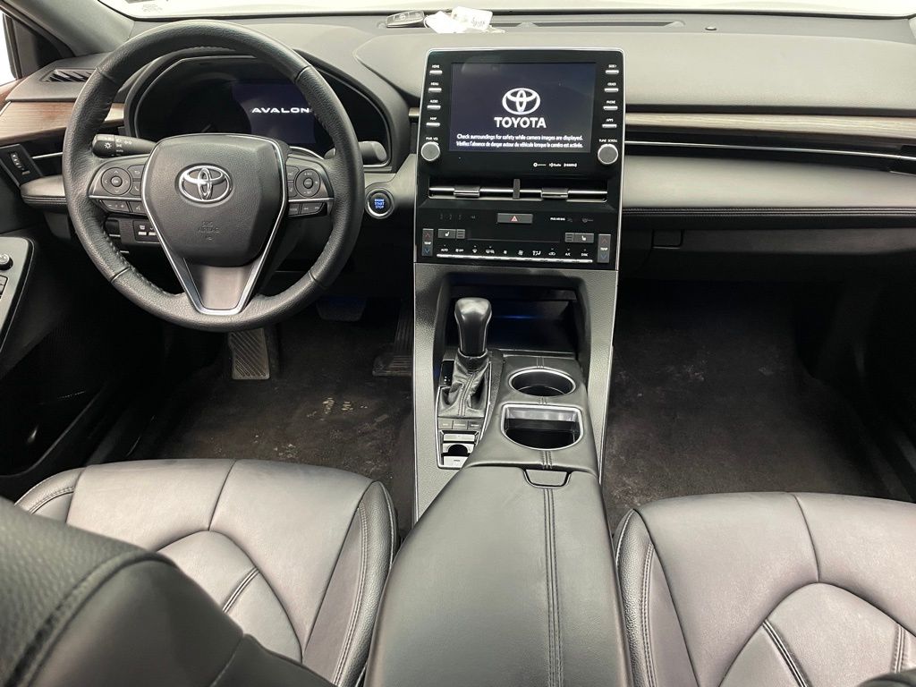 2022 Toyota Avalon XLE 19