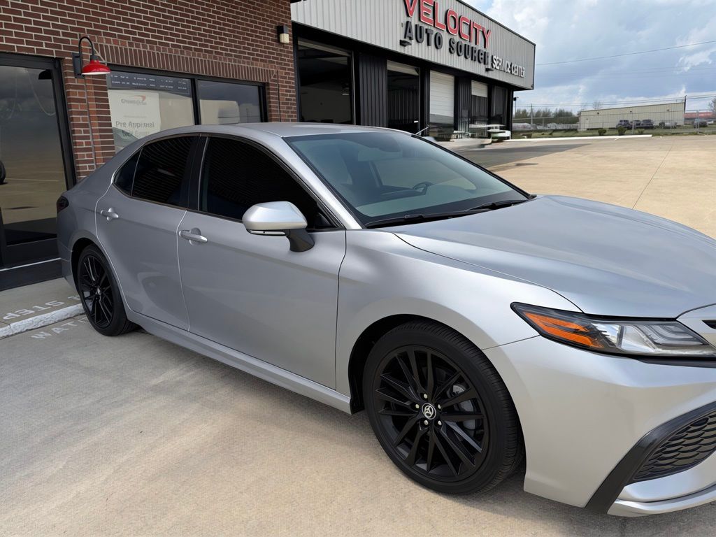 View vehicle photo 3