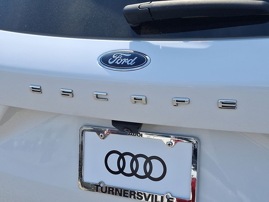 2020 Ford Escape SE 31