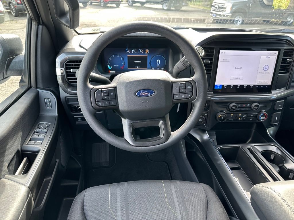 New 2025 Ford F-150 SuperCab 6.5' Box STX