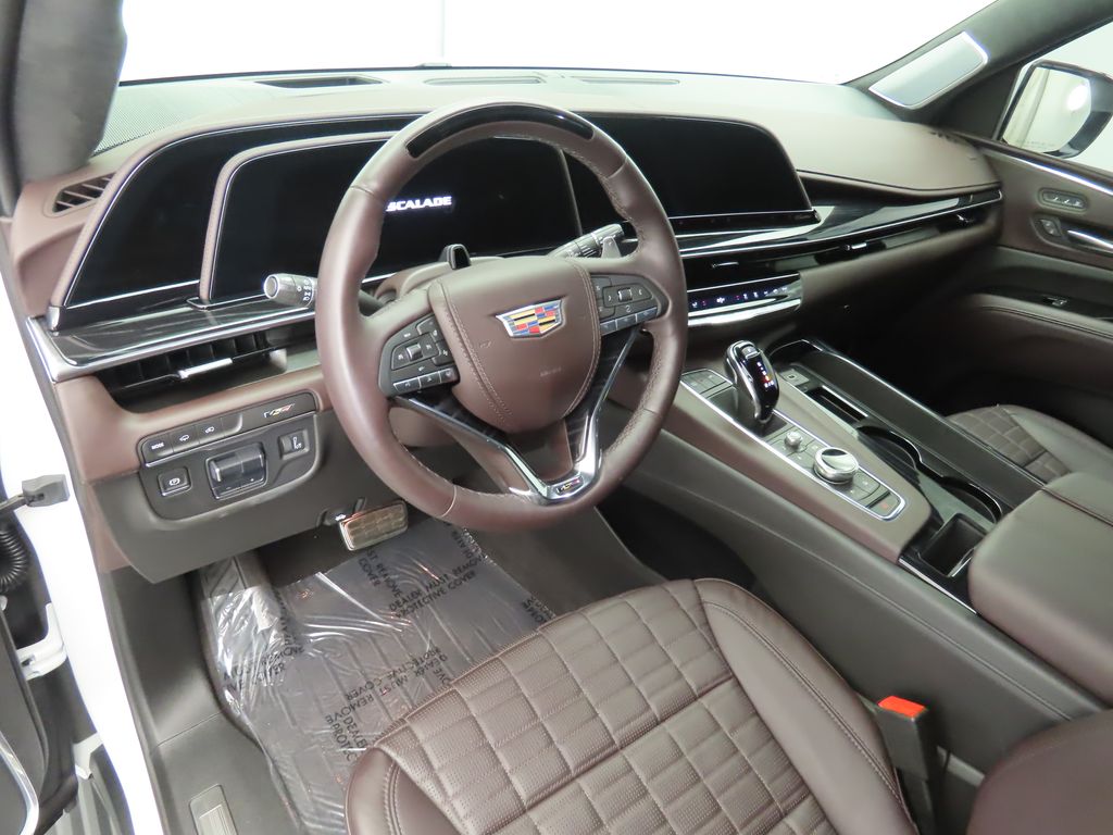 2024 Cadillac Escalade V 9