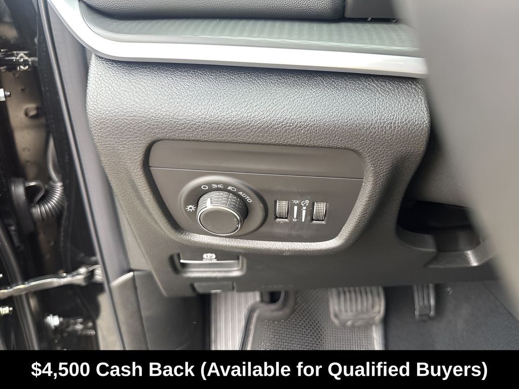 New Car 2025 Jeep Grand Cherokee L  For Sale Under $40,000 In Austin, Texas