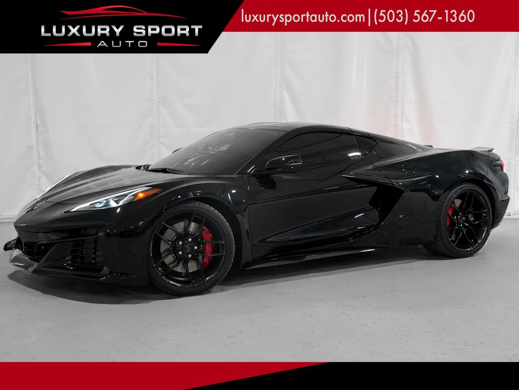 Black 2025 Chevrolet Corvette Coupe Rear-Wheel Drive 8-Speed Dual Clutch