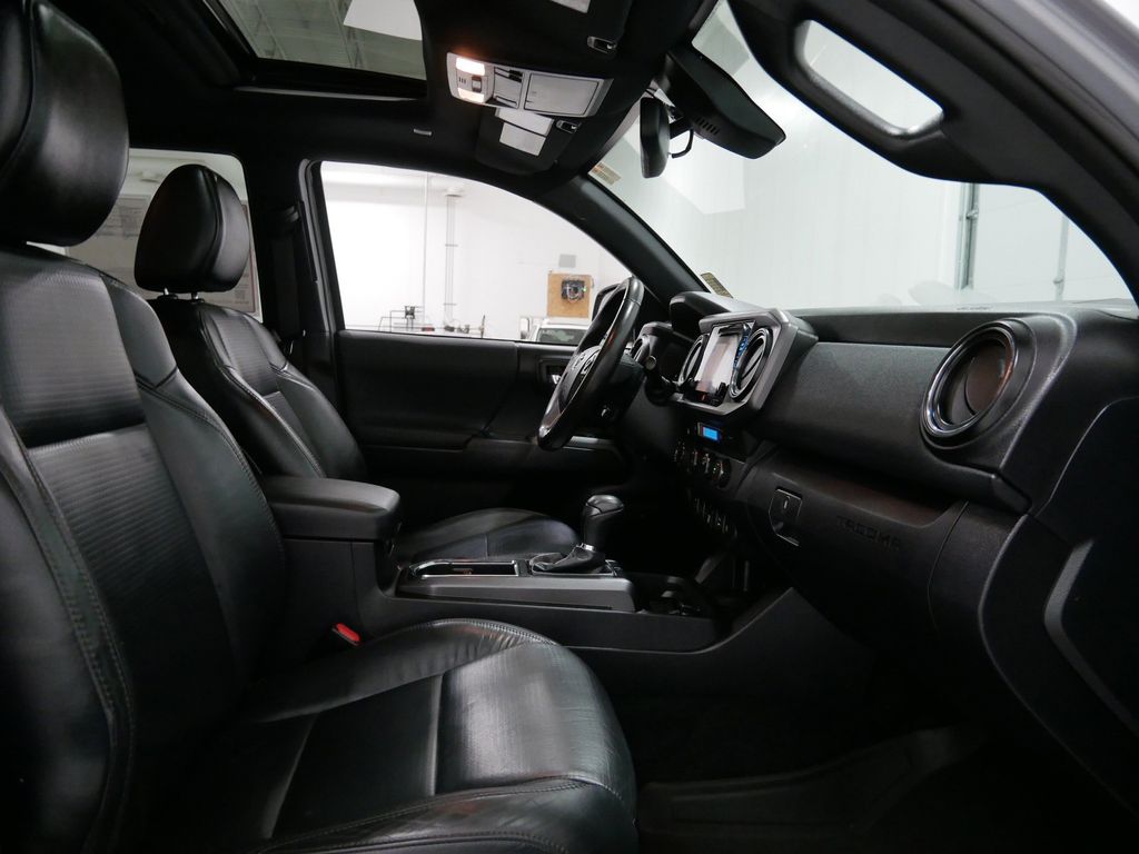 Used 2019 Toyota Tacoma Truck