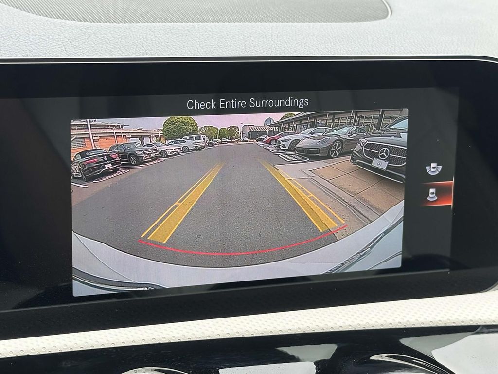 2022 Mercedes-Benz A-Class A 220 4MATIC 10