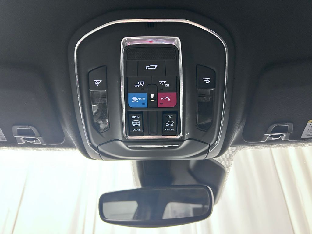 used 2023 Jeep Grand Cherokee car, priced at $32,990