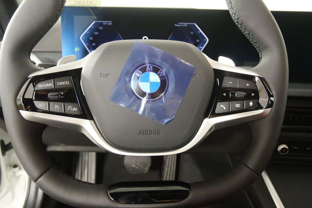 2025 BMW 3 Series 330i 18