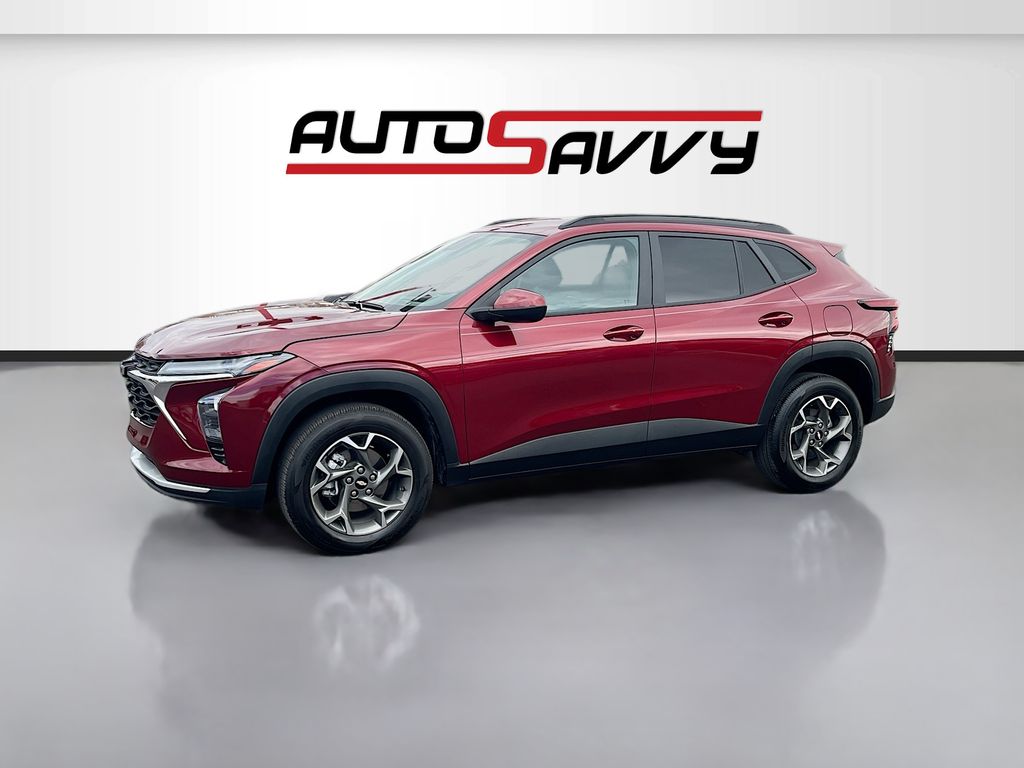 Used 2025 Red Chevrolet LT image 3