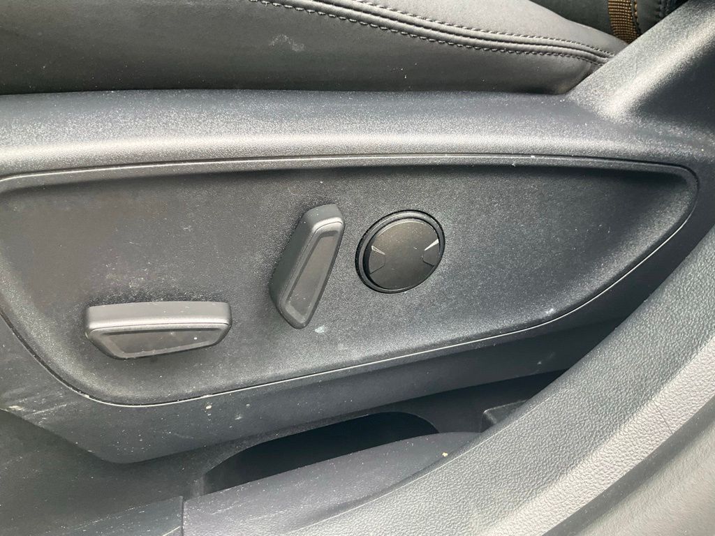 Used 2023 Silver Ford Badlands image 17