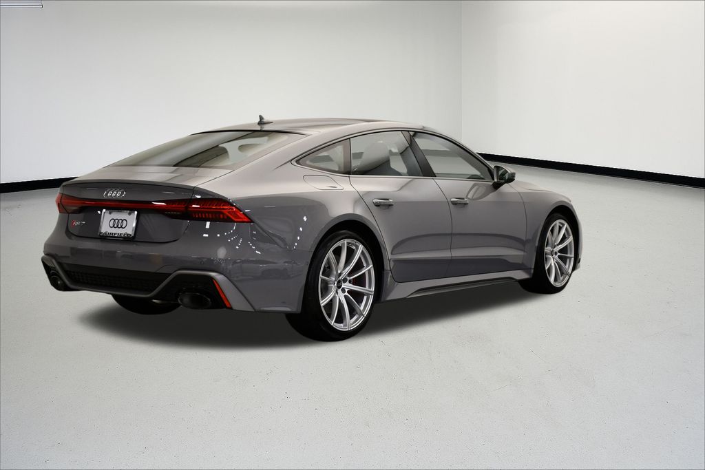 Thumbnail: 2026 Audi RS 7 - 5